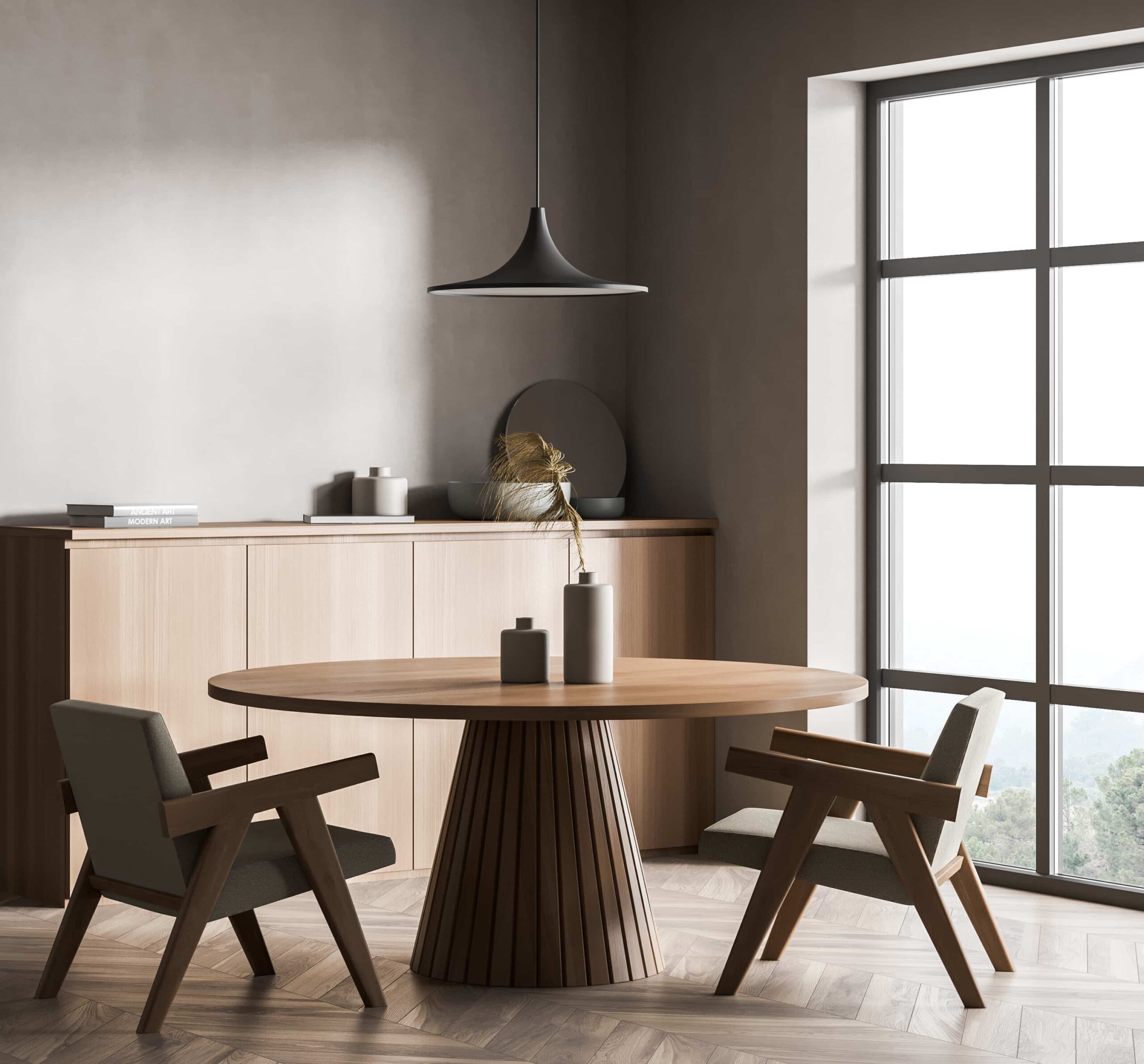 Esszimmer einrichten und gestalten. Dieses Esszimmer ist fast vollständig aus Holz. Der runde Eichentisch passt zum Highboard und zu den bequemen gepolsterten Sesseln
